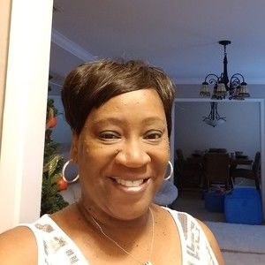 Meet your Posher, Juanita